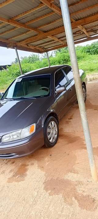 A picture of Toyota Camry envelope