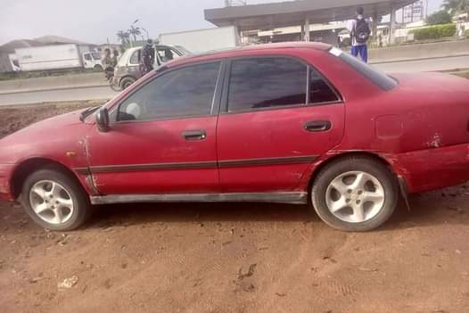 A picture of Mishibush charisma 1st Body Manual transmission Buy and drive Standard