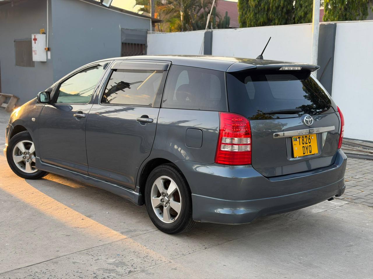 A picture of Toyota Wish