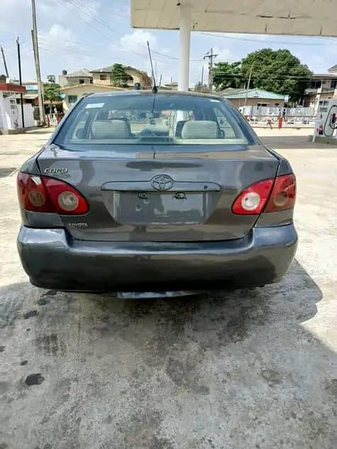 A picture of Corolla 06
