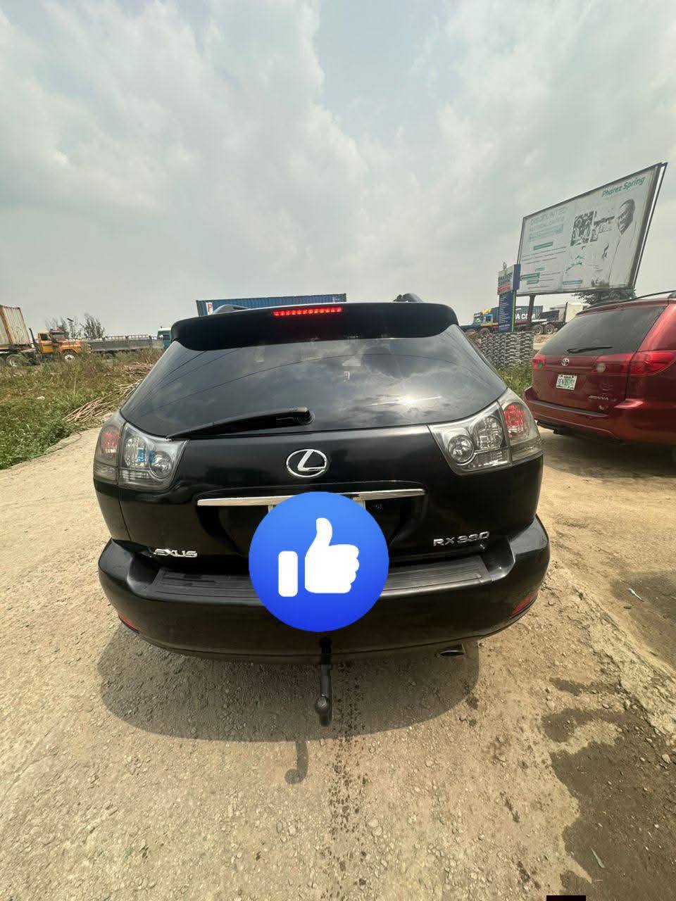A picture of SLIGHTLY USED SUPER SHARP LEXUS RX330 FULL OPTION