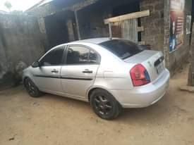 A picture of 08 hyundai accent