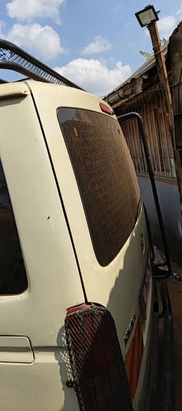 A picture of Available Uhs 32m 0702549830