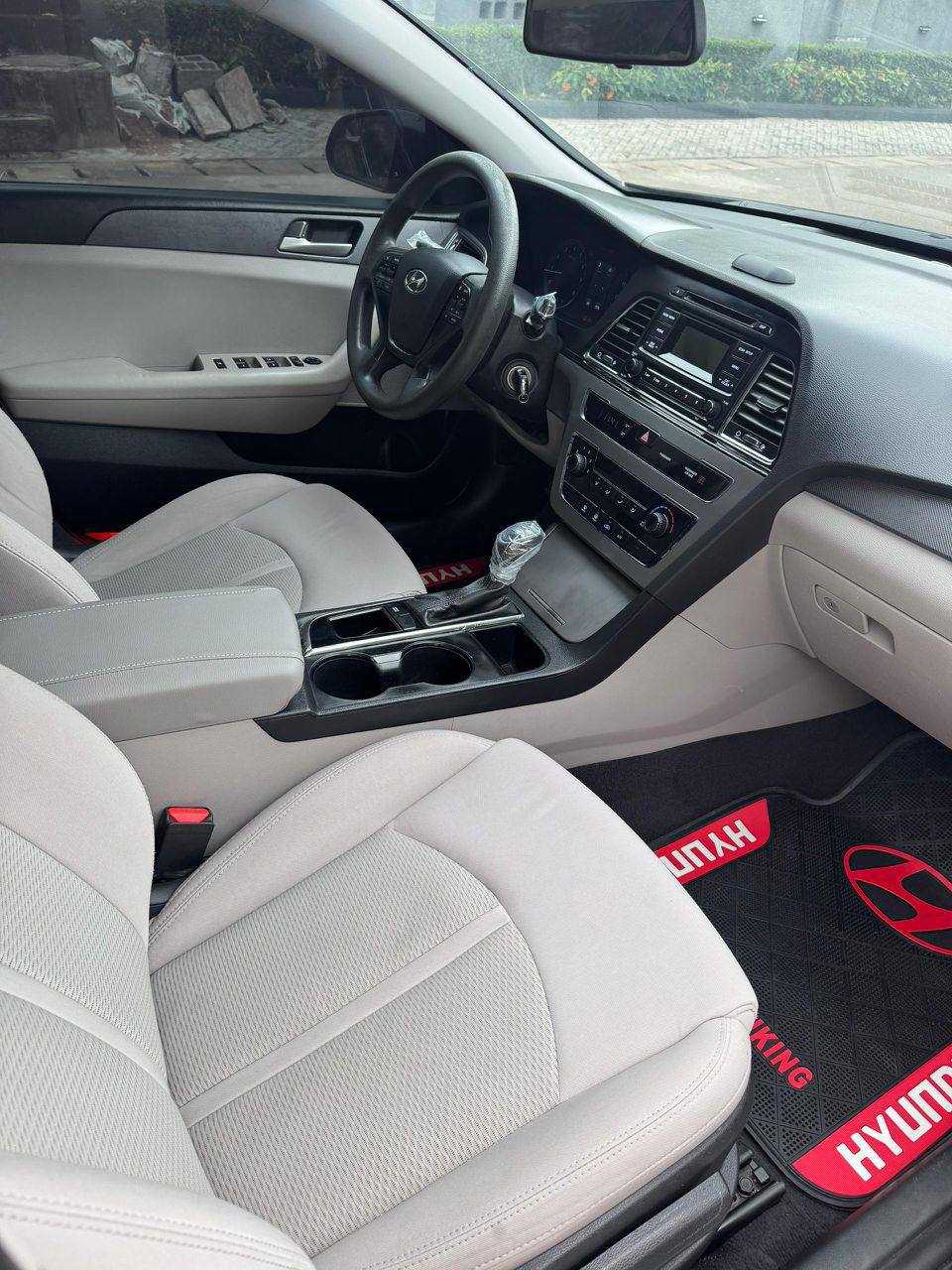 A picture of Hyundai sonata 2016