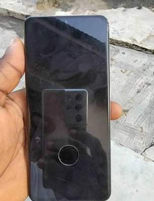 A picture of Samsung s20