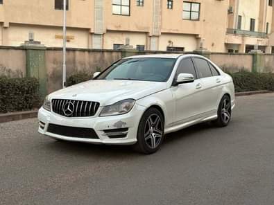 A picture of Clean used Mercedes Benz c300 2009 model with duty Location