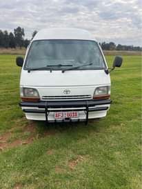 used toyota hiace