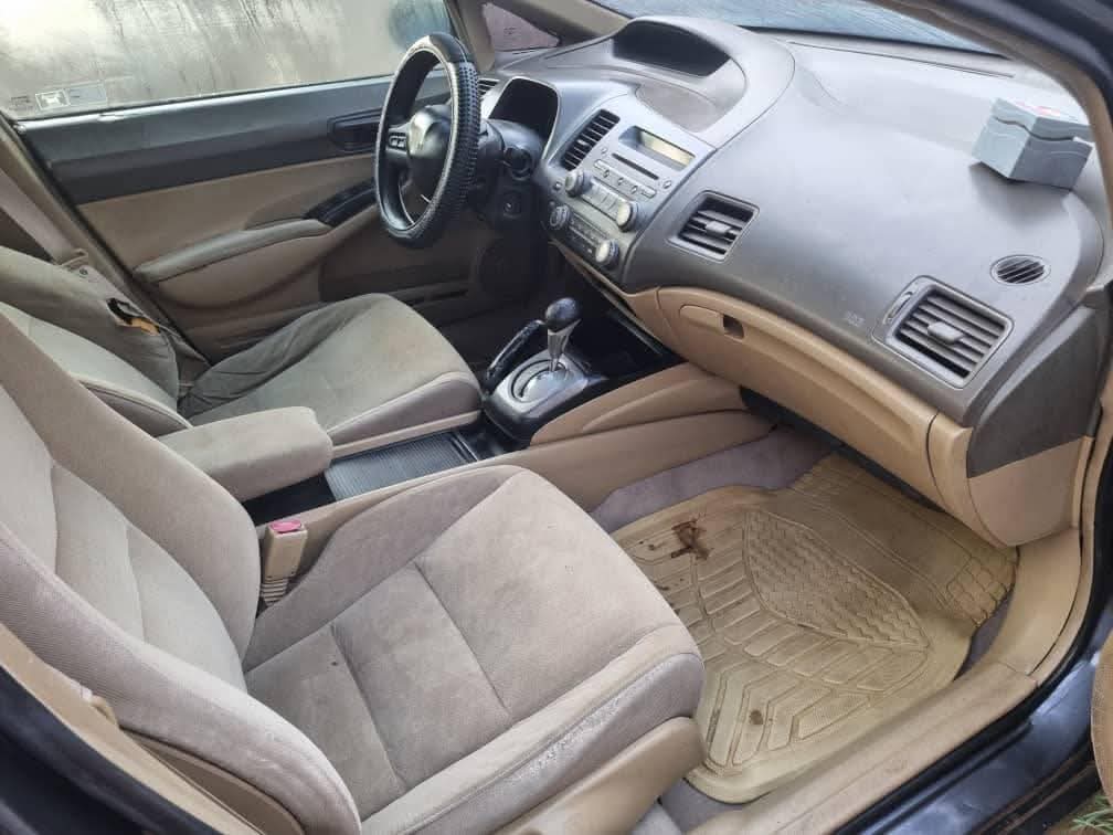 A picture of 2007 Distress Honda civic