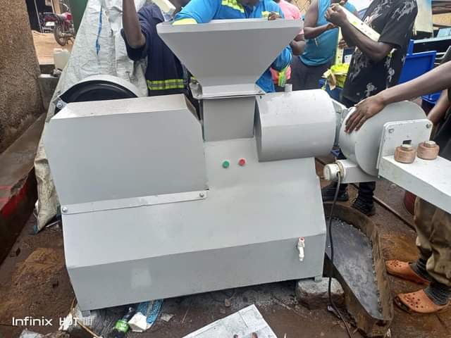 A picture of Soap machine for more details Whatsapp 0776961667
