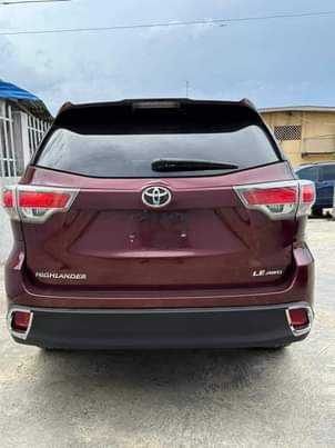 A picture of 2015 Toyota 2015 Toyota highlander le Toyota highlander