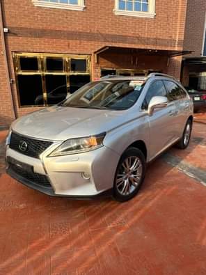 A picture of Few Montjs Registered 2014 Lexus Rx350 Full options With BSM