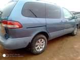 A picture of 2000 Toyota sienna Toyota sienna 2000