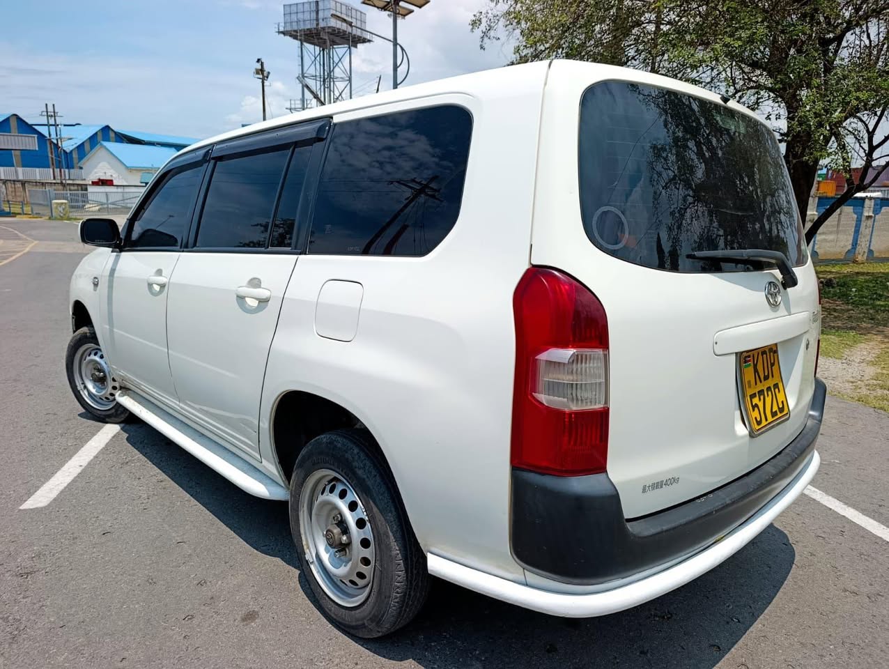 A picture of Toyota probox