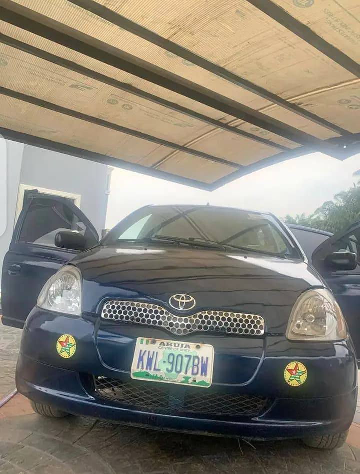 A picture of Toyota Yaris for sell call me 09032229495