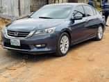 A picture of Honda Accord 2013 super clean