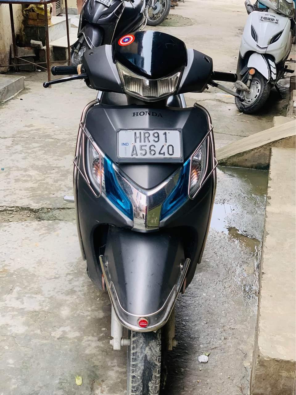 Elite B.