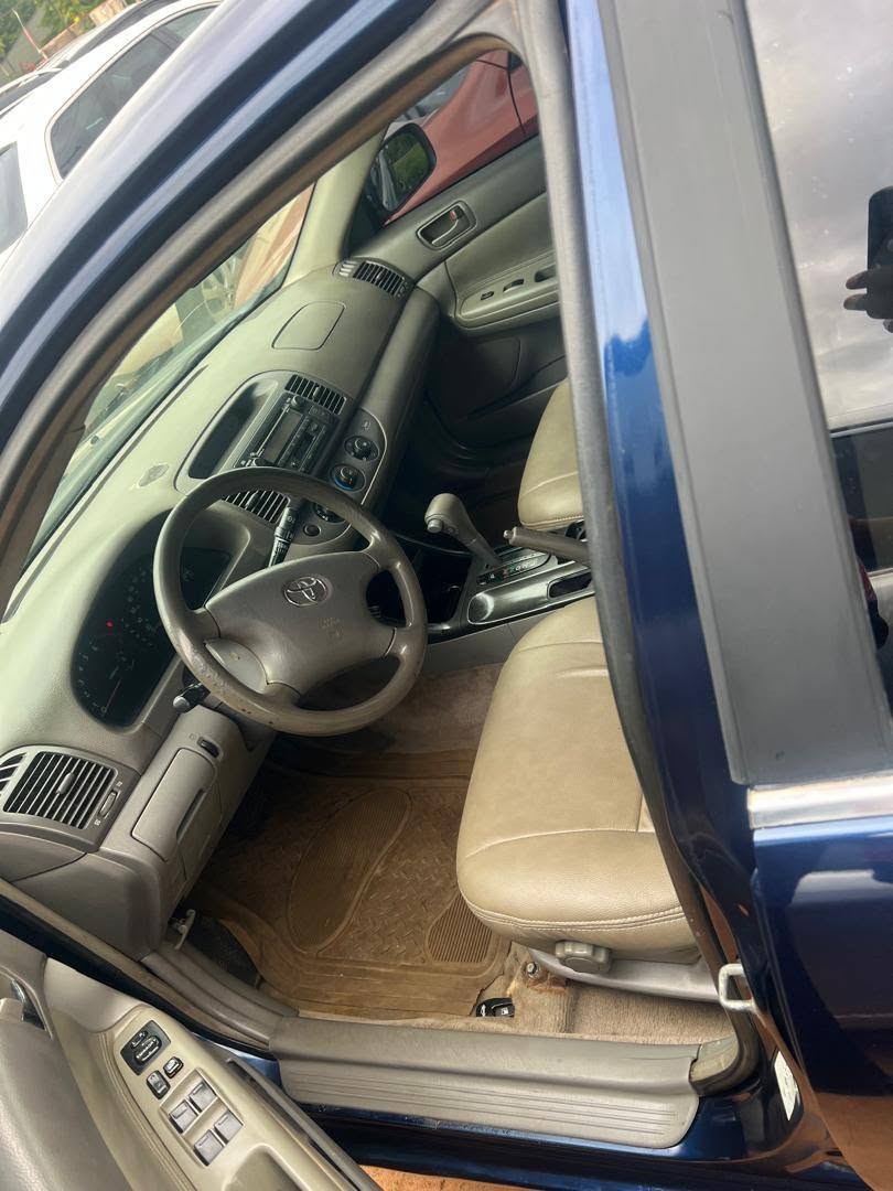 A picture of Clean Registered 2004 Toyota Camry