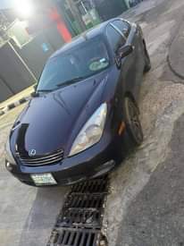 A picture of Lexus ES300 2004