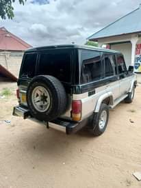A picture of Toyota landcrus Prado 11