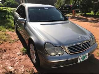 A picture of Mercedes Benz C 230 k