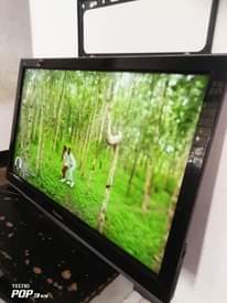 A picture of Tv inc 40 Panasonic lcd bei 280