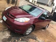 A picture of Toyota Sienna