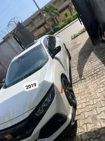 A picture of Kelly Automobiles TOKUNBO HONDA CIVIC SE YEARS 2019 PRICE 22.5