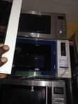 A picture of Microwave Oven
