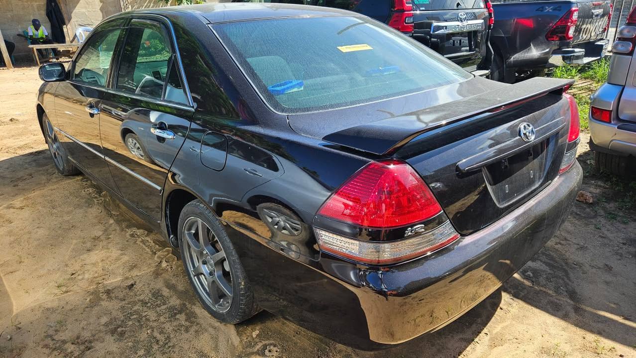 A picture of Toyota Mark 2 gx115 