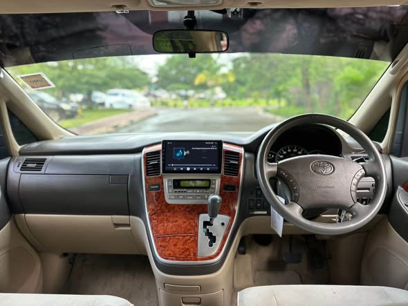 A picture of TOYITA ALPHARD FOR SALE 0676757924
