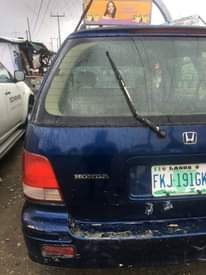 A picture of 2000 HONDA 2000