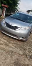 A picture of Toks standard nigeria use toyota sienna All power doors work