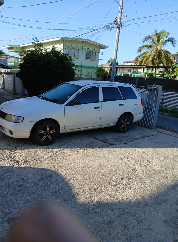 nissan ad wagon