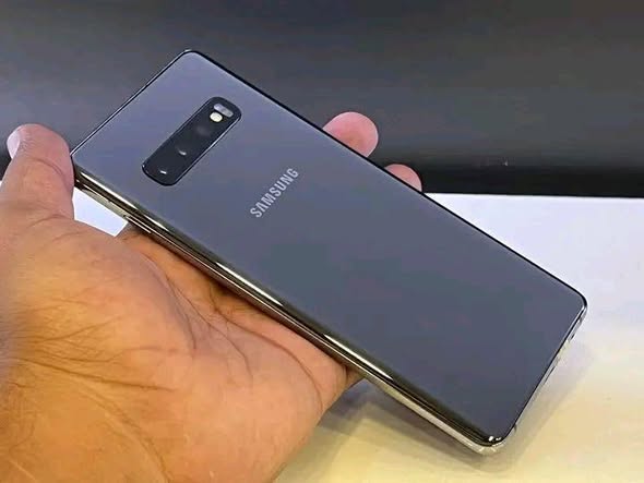 A picture of Samsung Galaxy S10 plus