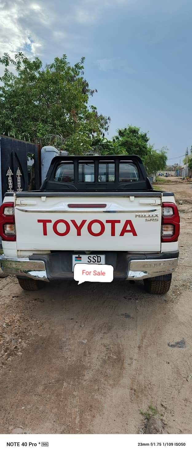 A picture of TOYOTA HILUX 2020