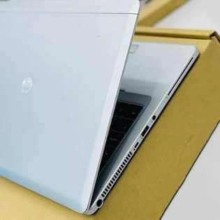A picture of Hp Folio 9480m