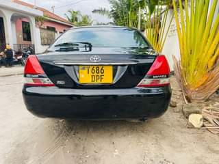 A picture of Toyota mark 2 grand 115 dp