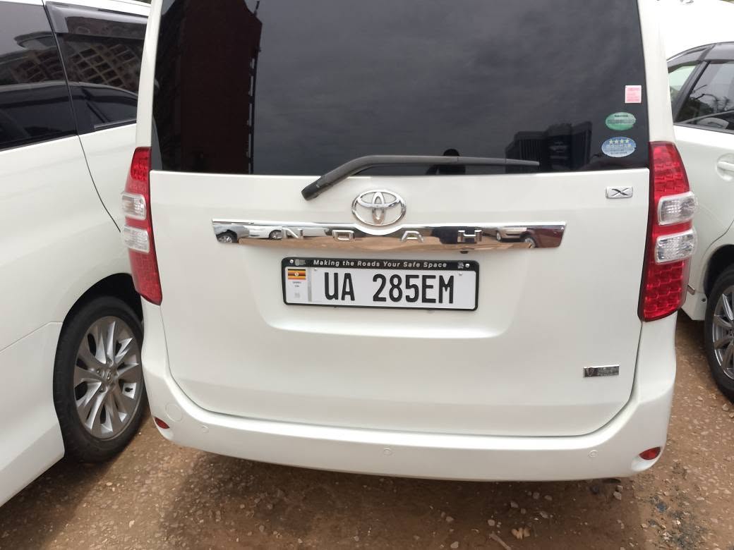A picture of Toyota Noah Model 2010 For Sale 0787181703 0704482571 Call Whatsapp
