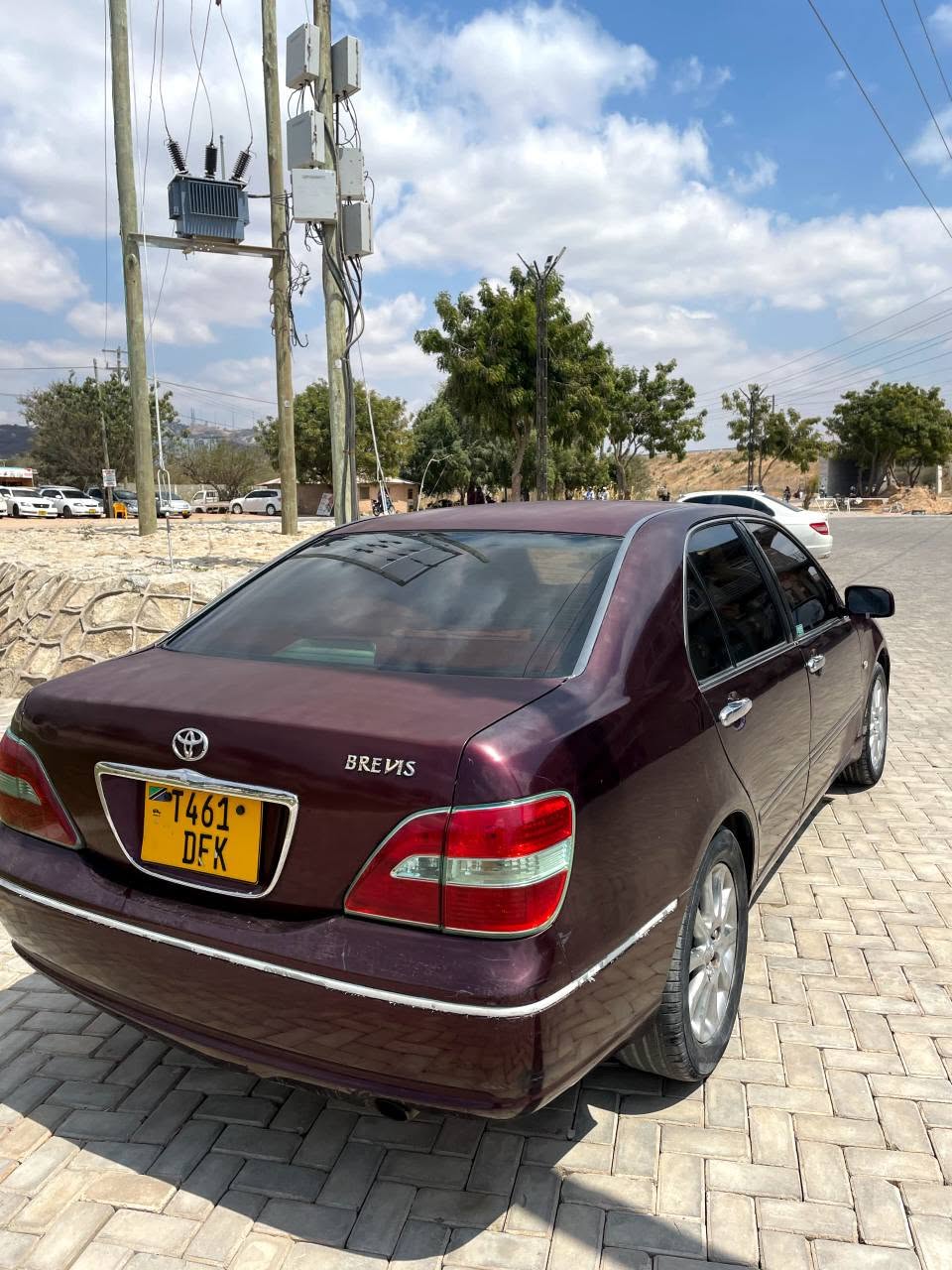 A picture of TOYOTA BREVIS 5 5M Mazungumzo yapo Dodoma 0620552873