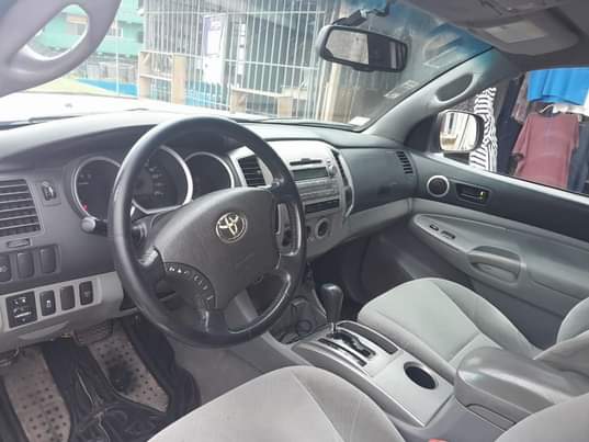 A picture of Few months registered Toyota Tacoma well maintained pure first body