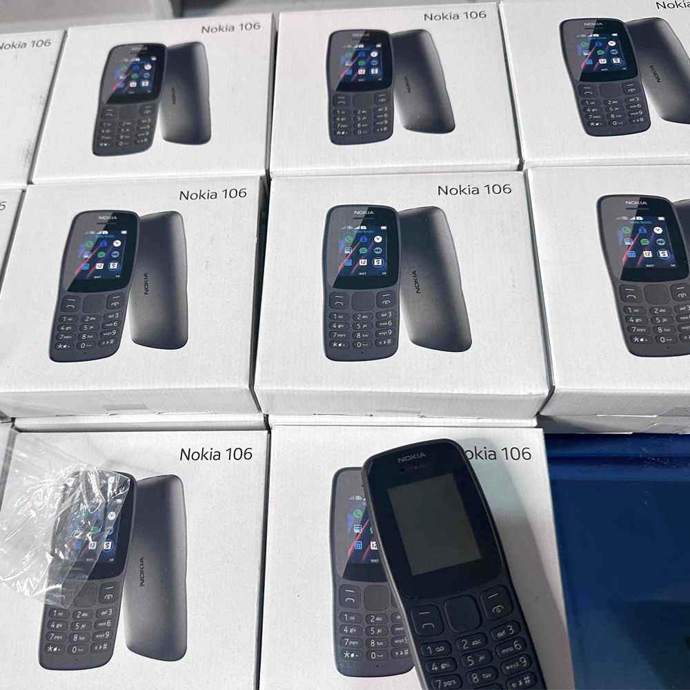 A picture of Nokia 106 Full box