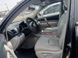 A picture of For sale Slightly used... 2009 upgraded to 2013 Toyota Highlander
