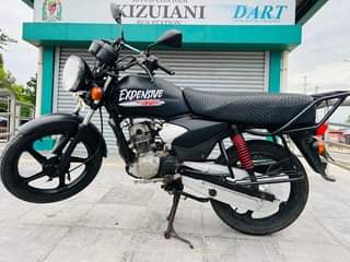 A picture of TVS HLX CC 125