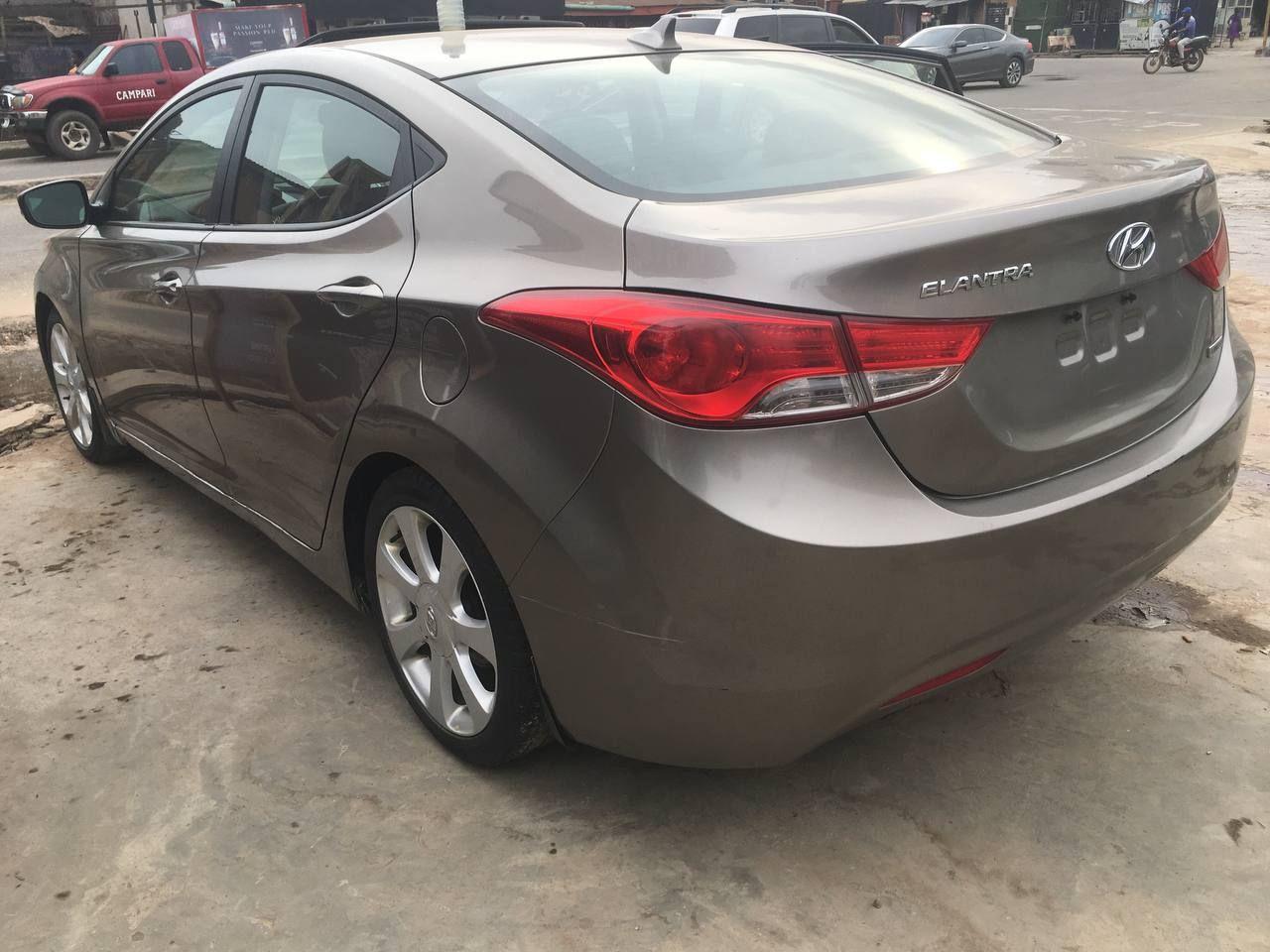 A picture of 2014 Hyundai Elantra foreign used accident free