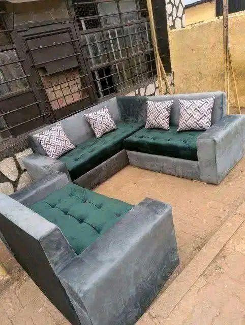A picture of Sofa intebe