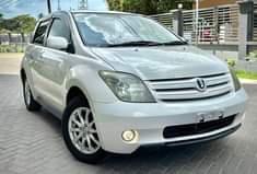 A picture of TOYOTA IST