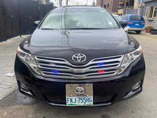 A picture of 2010 Toyota venza registered v4