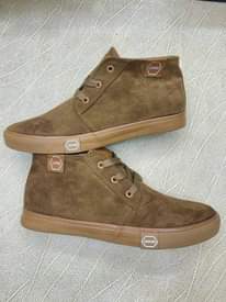 A picture of Leopard og bei imeporomoka Tsh 35 000 WhatsApp 0627380274
