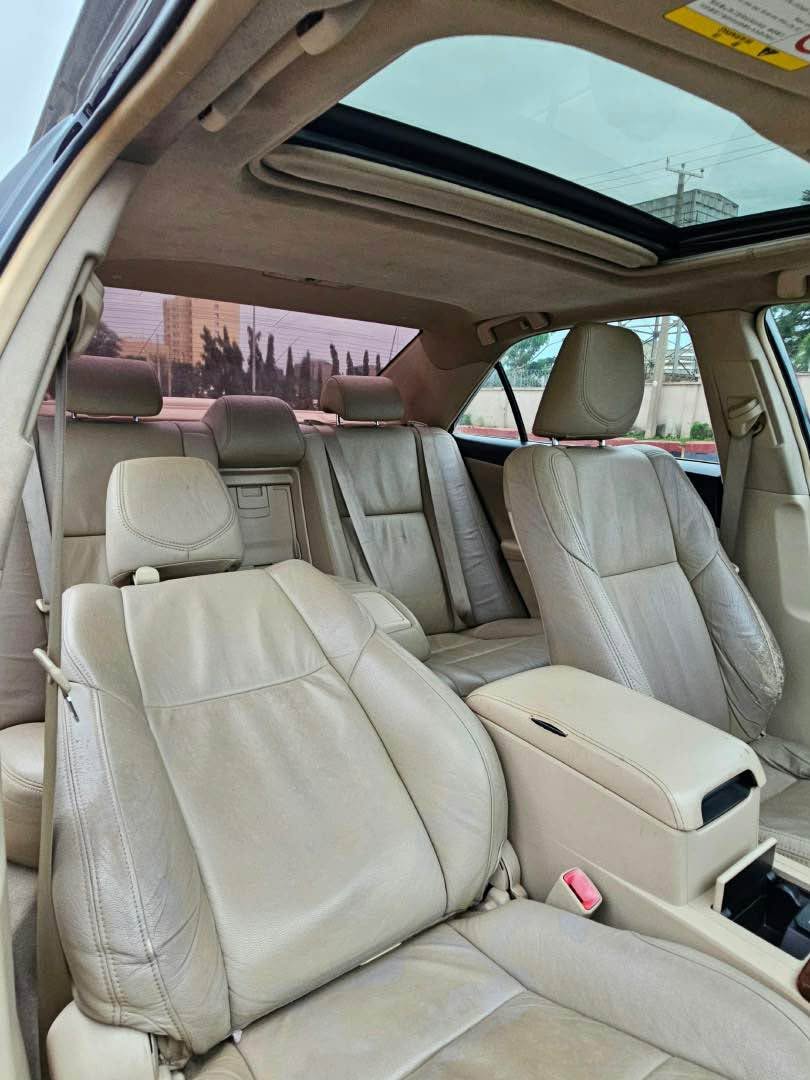 A picture of TOYOTA CAMRY PRESTIGE SPORT 2013