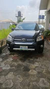 A picture of 2004 05 Toyota RAV4 Everything working perfectly well Owner just